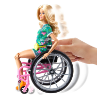 Mattel Barbie Fashionistas Barbie Puppe (blond) mit Rollstuhl