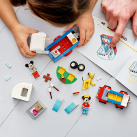 LEGO&reg; Mickey and Friends - Mickys und Minnies Campingausflug