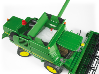 Bruder - John Deere M&auml;hdrescher T670i