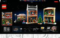 LEGO&reg; Icons - Weihnachtlich geschm&uuml;ckte Hauptstra&szlig;e