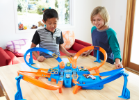 Mattel Hot Wheels Action Criss Cross Crash Trackset