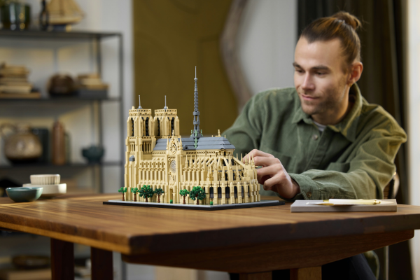 LEGO® Architecture - Notre-Dame de Paris