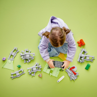 LEGO&reg; DUPLO&reg; Eisenbahntunnel und Schienen &ndash; Erweiterungsset