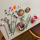 LEGO&reg; Botanicals - Sch&ouml;ner Rosafarbener Blumenstrau&szlig;