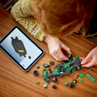 LEGO&reg; Speed Champions - KICK Sauber F1&reg; Team C44 Rennauto