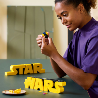 LEGO&reg; Star Wars&trade; - Star Wars&trade; Logo aus LEGO Steinen
