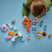 LEGO Duplo Bluey -  Ausflug zur Eisdiele mit Bluey