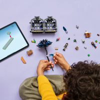 LEGO® Wednesday - Schwarze Dahlie