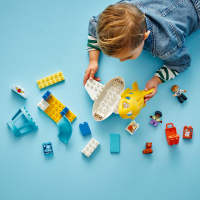 LEGO Duplo Town -First Time At The Airport