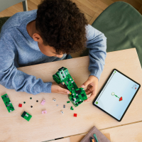 LEGO Minecraft -The Creeper?