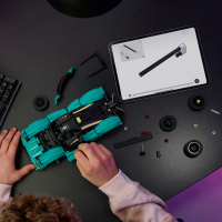LEGO Technic -Aston Martin Valkyrie