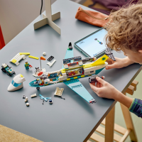 LEGO City Big Vehicles -Emergency Air Ambulance Airplane
