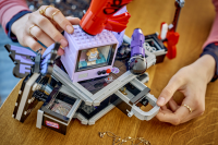 LEGO® Editions - Olivia Rodrigos Geheimer Koffer