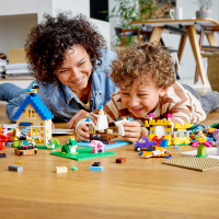 LEGO&reg; Classic - Extragro&szlig;e Steinebox mit Bauplatten