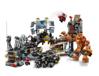 LEGO&reg; DC Super Heroes - Clayface&trade; Invasion in die Bath&ouml;hle