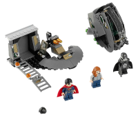 LEGO&reg; DC Super Heroes - Superman&trade;: Black Zero auf der Flucht